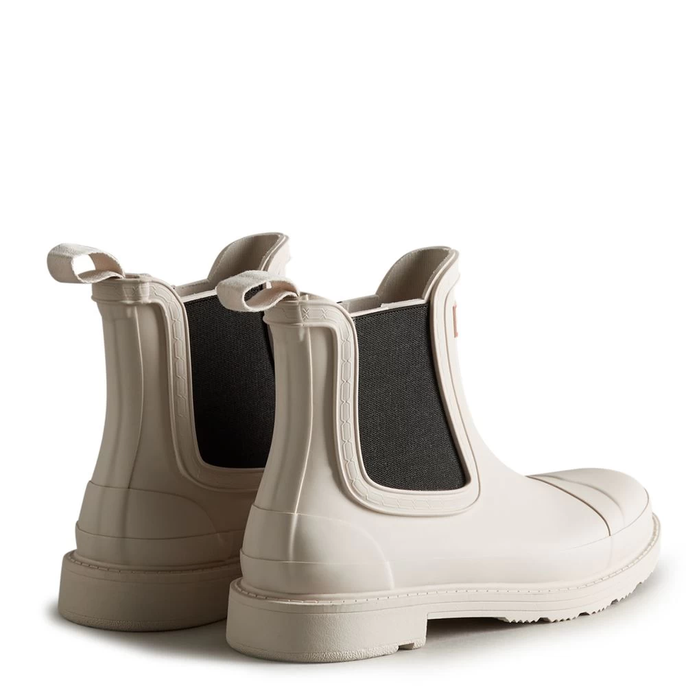 Hunter Women's Commando Chelsea Boots In Cast Pale Grey - Image 3