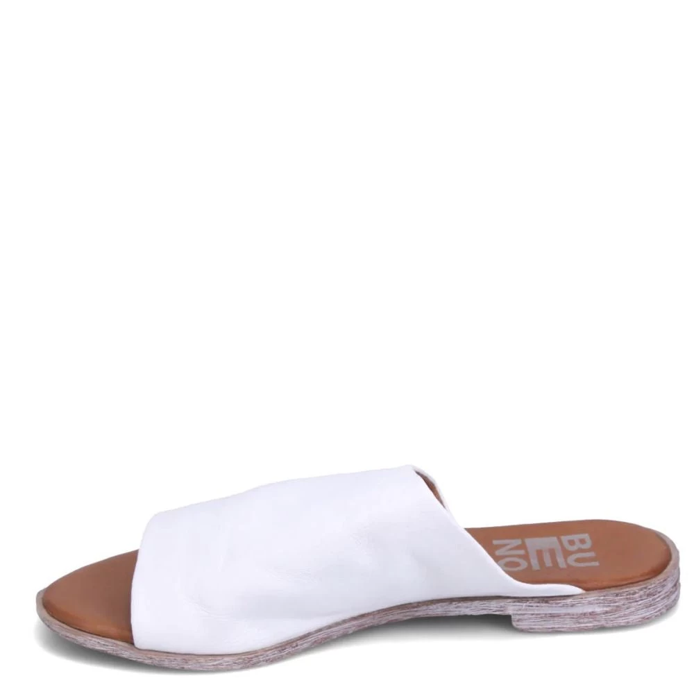 Bueno Women's Yanni Sandal In White - Image 4